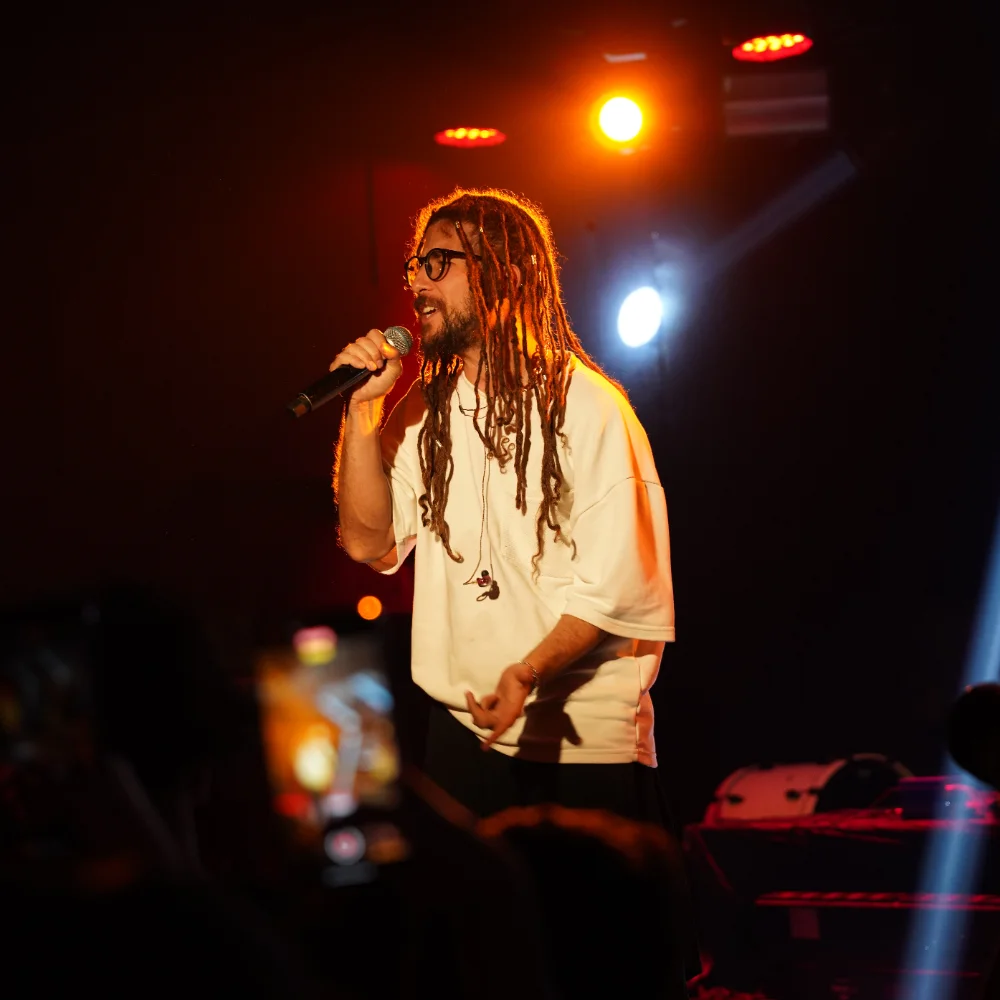 Yeis Sensura fotoğrafı